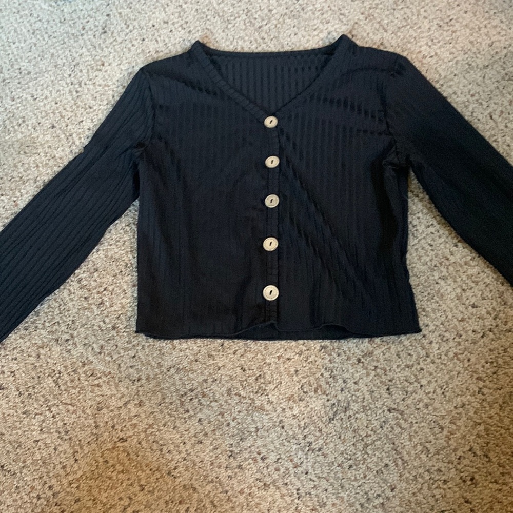 Black tight cropped shirt- BUTTONS DONT ACTUALLY WORK